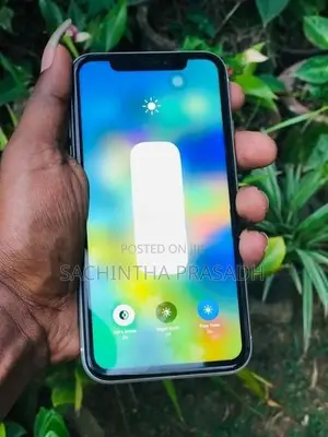 Apple iPhone XR (Used)