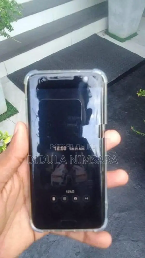 Samsung Galaxy S7 Edge (Used)