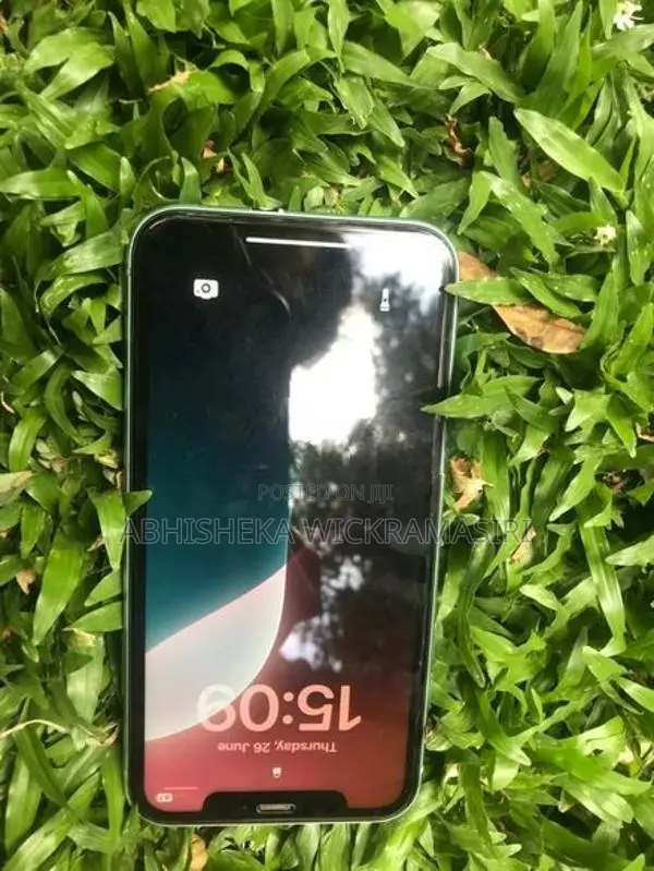 Apple iPhone 11 (Used)