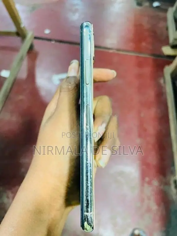 Apple iPhone XS 256GB (Used)