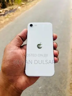 Apple iPhone SE 2 .. (Used)