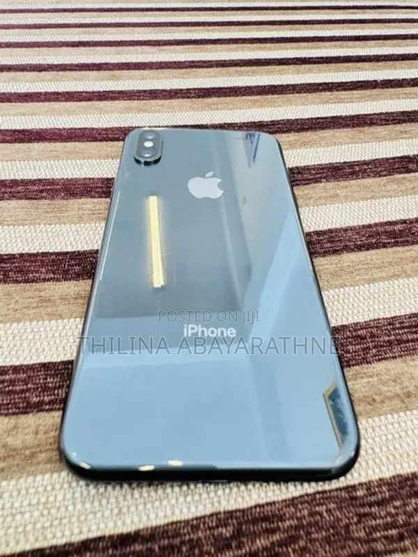 Apple iPhone XS (Used)