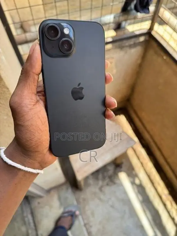 Apple iPhone 15 (Used)
