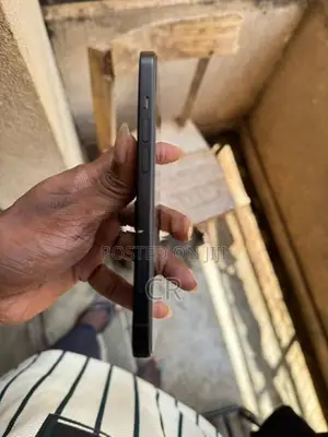 Apple iPhone 15 (Used)