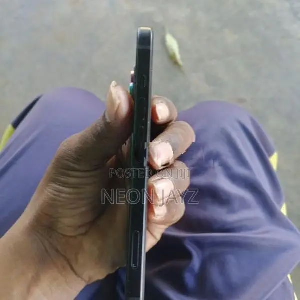 Apple iPhone 15 (Used)