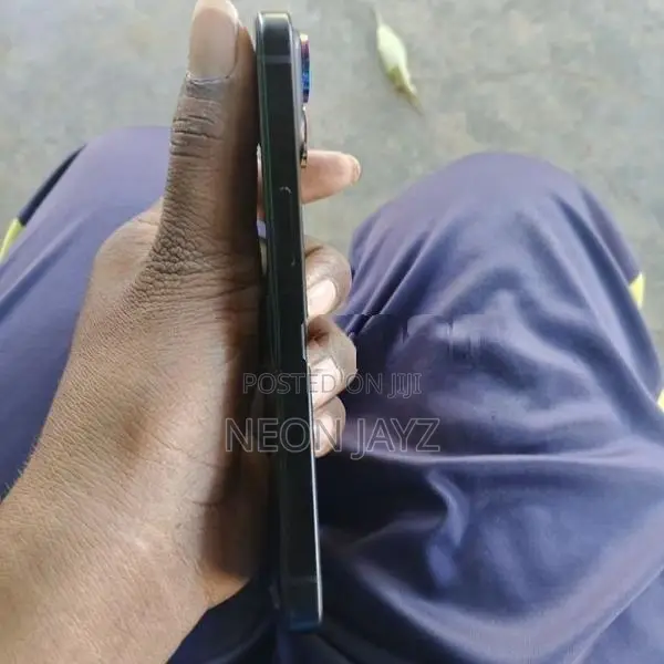 Apple iPhone 15 (Used)