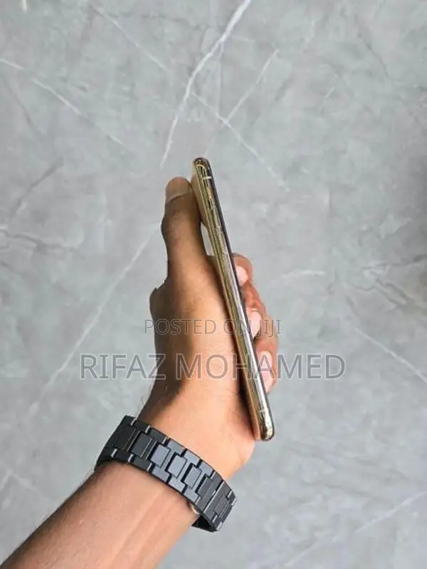 Apple iPhone XS 256GB (Used)