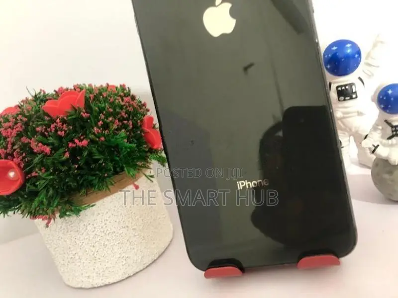 Apple iPhone 8 Plus 64GB (Used)