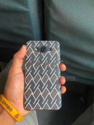 Samsung Galaxy J7 (Used)
