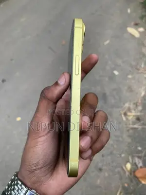 Apple iPhone 14 (Used)
