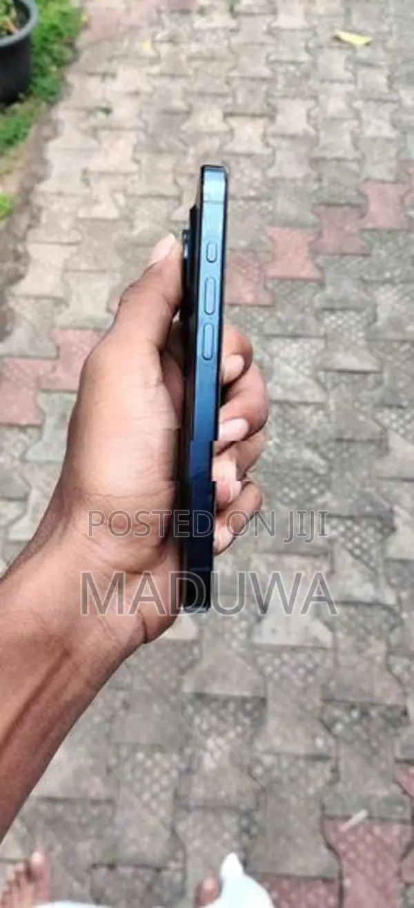 Apple iPhone 15 Pro 256GB (Used)