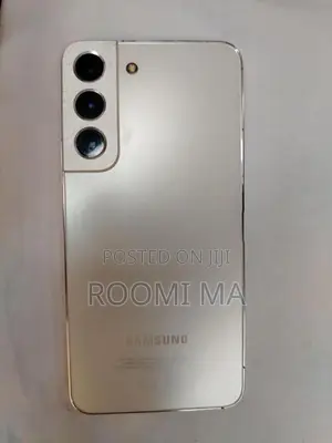 Samsung Galaxy S22 (Used)