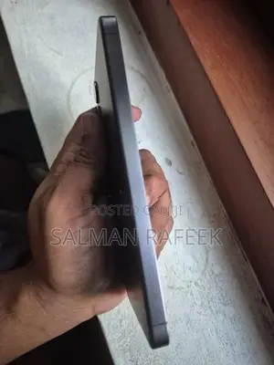 Samsung Galaxy S24 (Used)
