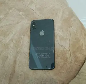 Apple iPhone XS (Used)