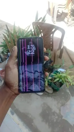 Samsung Galaxy S21 H (Used)