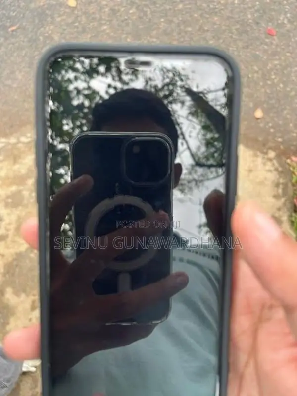 Apple iPhone XS (Used)
