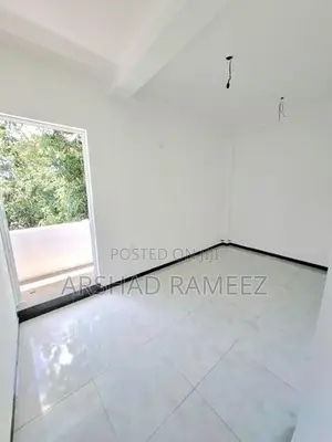 Road Facing 2 Seperate Units House For Sale Wellampitiya
