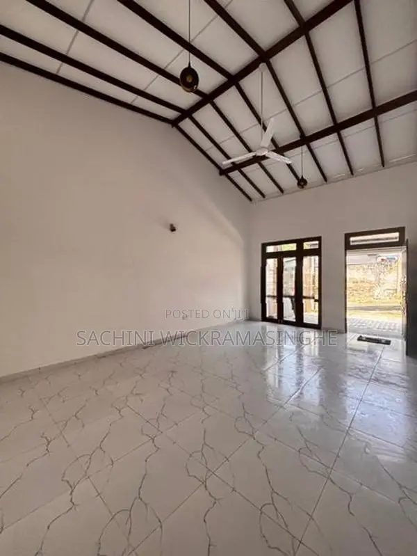 Newly Built Single Story House for Sale - Piliyandala
