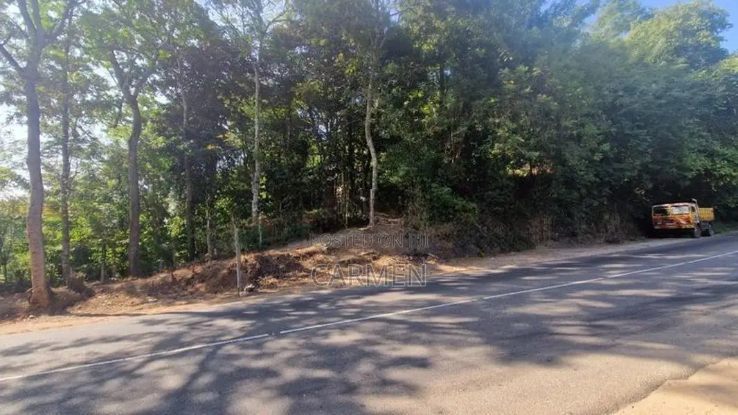 Land in Oruthota, Gomagoda