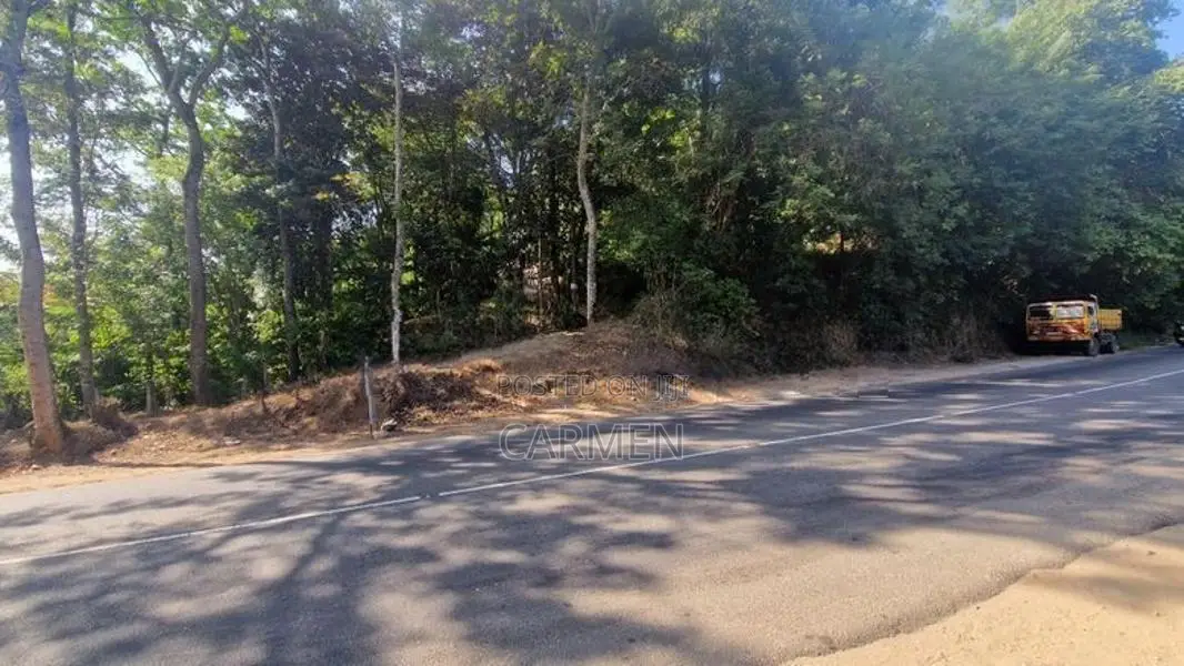 Land in Oruthota, Gomagoda