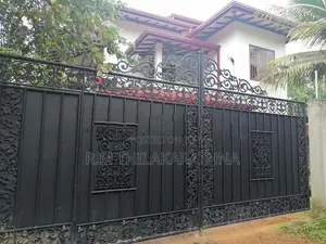 නවීන අංග සම්පූර්ණ දෙමහල් නිවස විකිණීමට - කඩවත