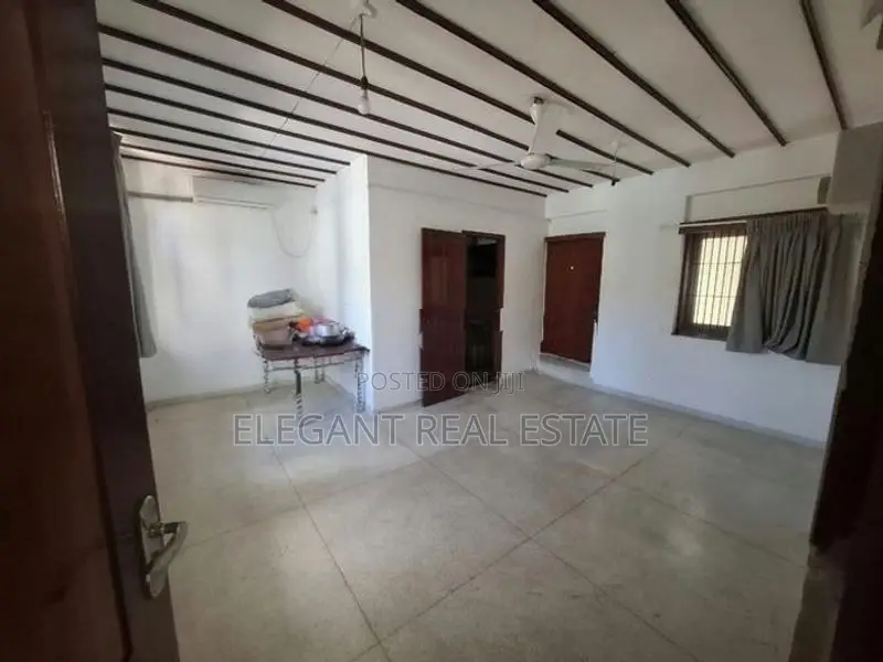 Land for Sale - 26.5 Perches in Colombo 05 (A6624)