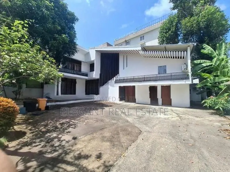 Land for Sale - 26.5 Perches in Colombo 05 (A6624)