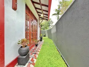 Architecture Design Quality Two Storey House in Piliyandala Kesbewa