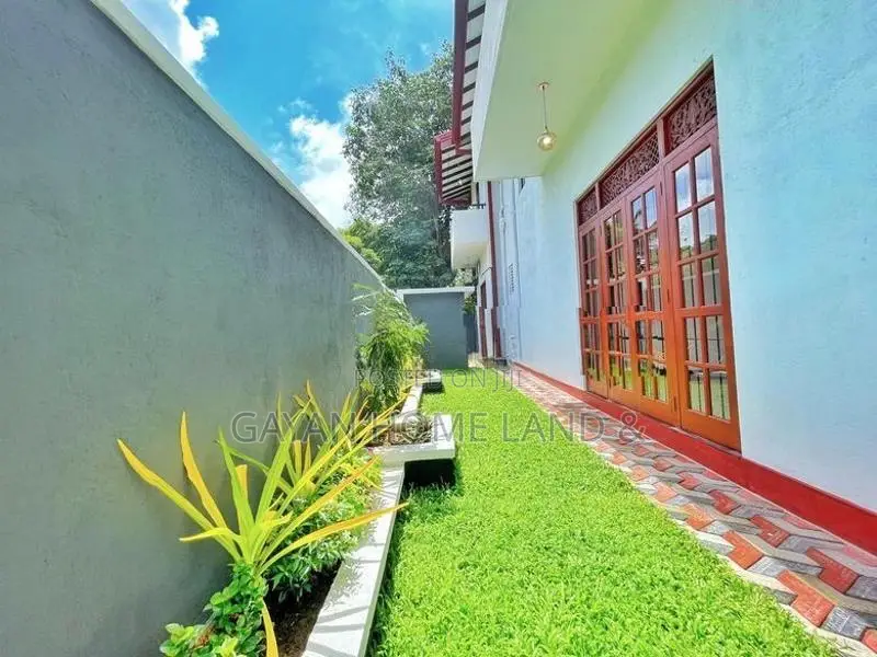 Architecture Design Quality Two Storey House in Piliyandala Kesbewa