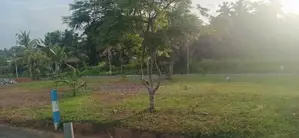 ගම්පහ නගරයෙන්ම විකිණෙන ඉඩමක්