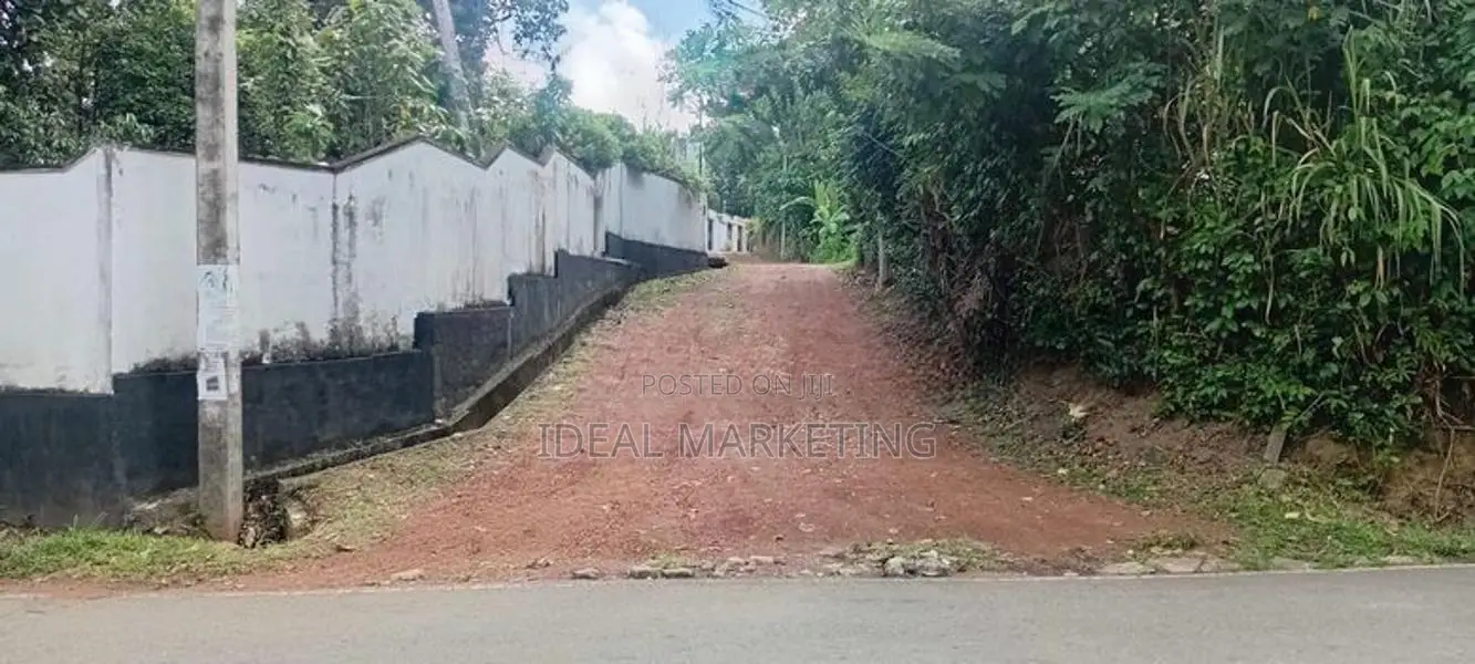 Kesbewa - Bare Land for sale