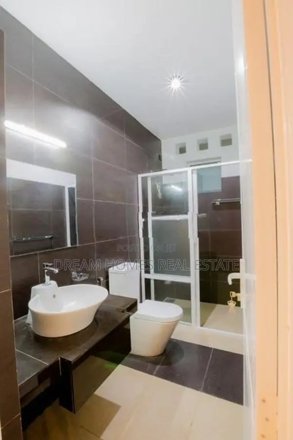 Urgent House Sale – 3-Storey in Athurugiriya