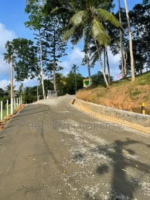 කරාපිටිය නගරයෙන් Land for Sale