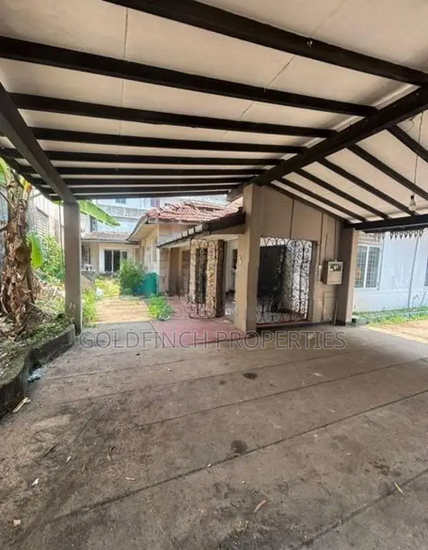 Prime Property Land For Sale At Colombo 06-Wellawatta