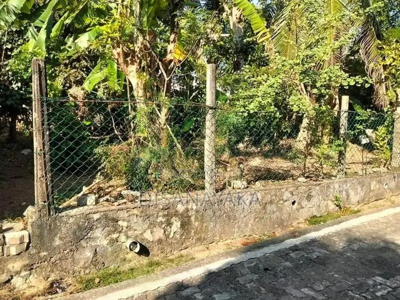 Super Land for Sale in Thalahena Ds10180