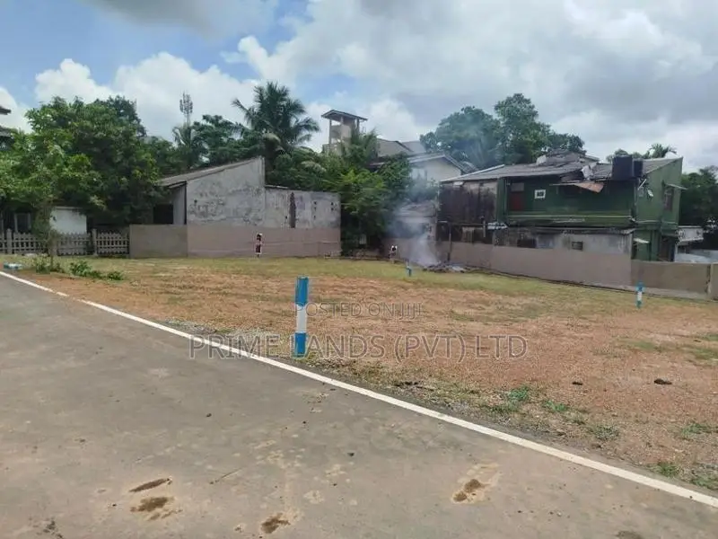 මාලඹේ නගරයට ආසන්නව බිම් කොටස් විකිණීමට