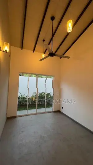 Attractive House in A Highly Desirable Area Athurugiriya