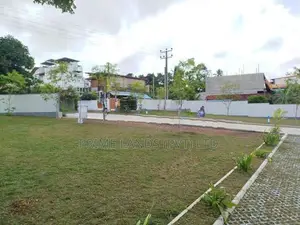 බොරලැස්ගමුව ගංගාරාම පාරෙන් බිම් කොටස් විකිණීමට