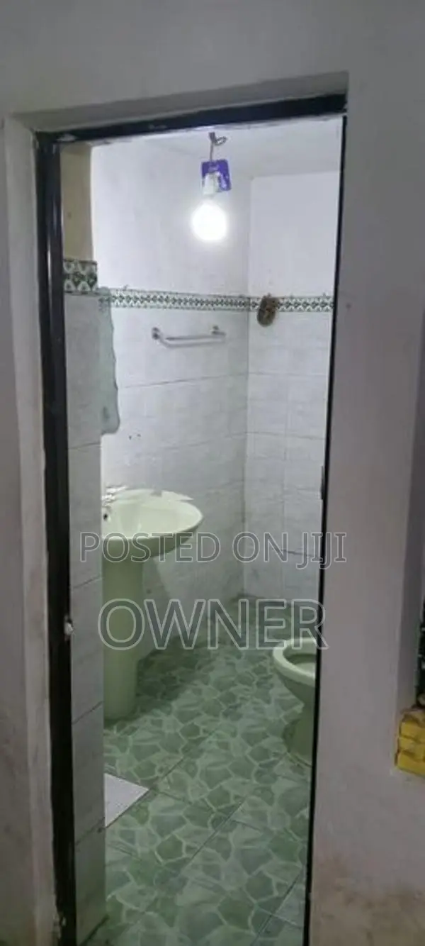 Room For Rent In Delkanda Nugegoda