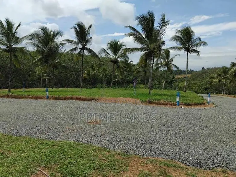 නේවාසික බිම් කොටස් මතුගම