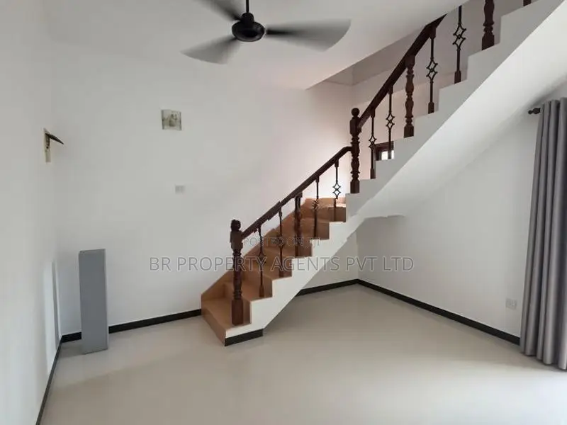Two Story House for Rent in Moratuwa