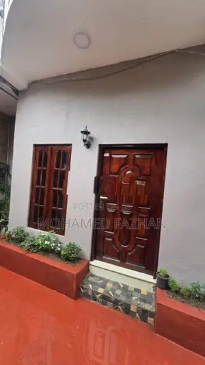 3 Storey House for Rent in Colombo 15