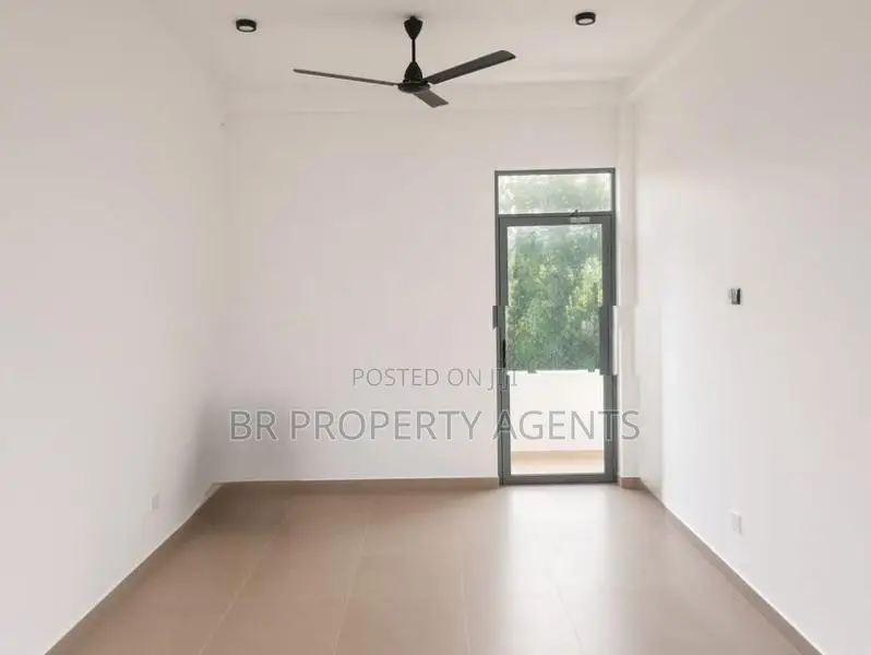 First Floor Office Space for Rent in Mirihana, Nugegoda