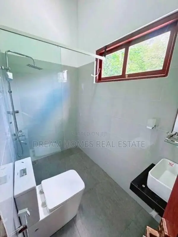 Modern 3-Bedroom House for Sale – Wataraka, Homagama