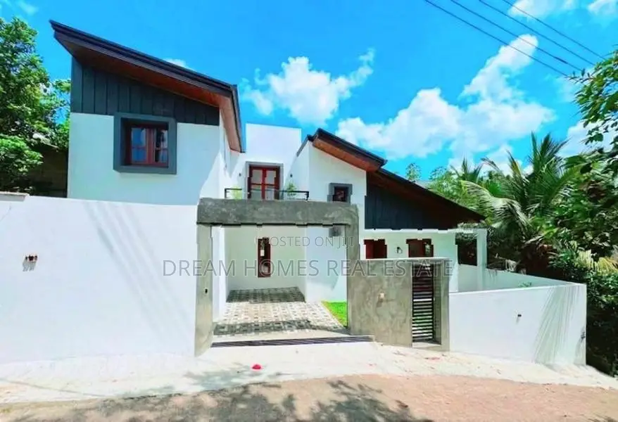 Modern 3-Bedroom House for Sale – Wataraka, Homagama
