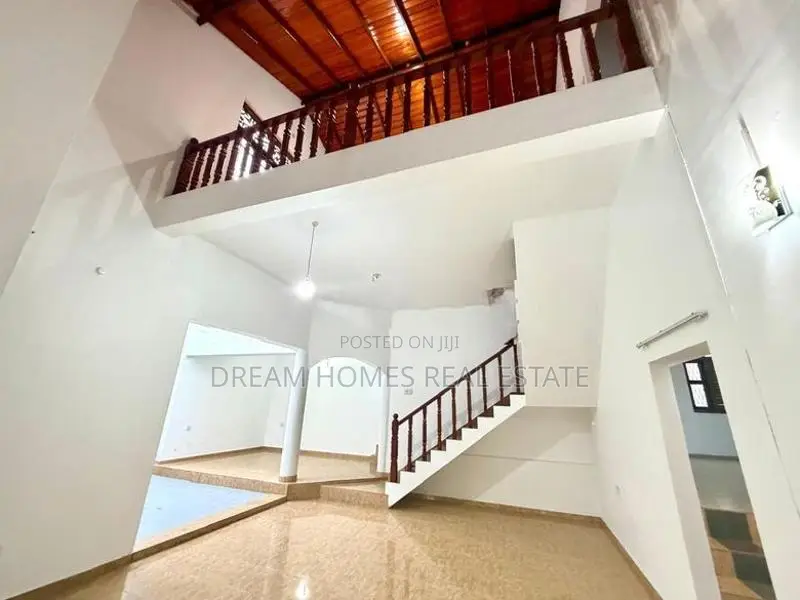 4-Bedroom House for Rent – Thalawathugoda