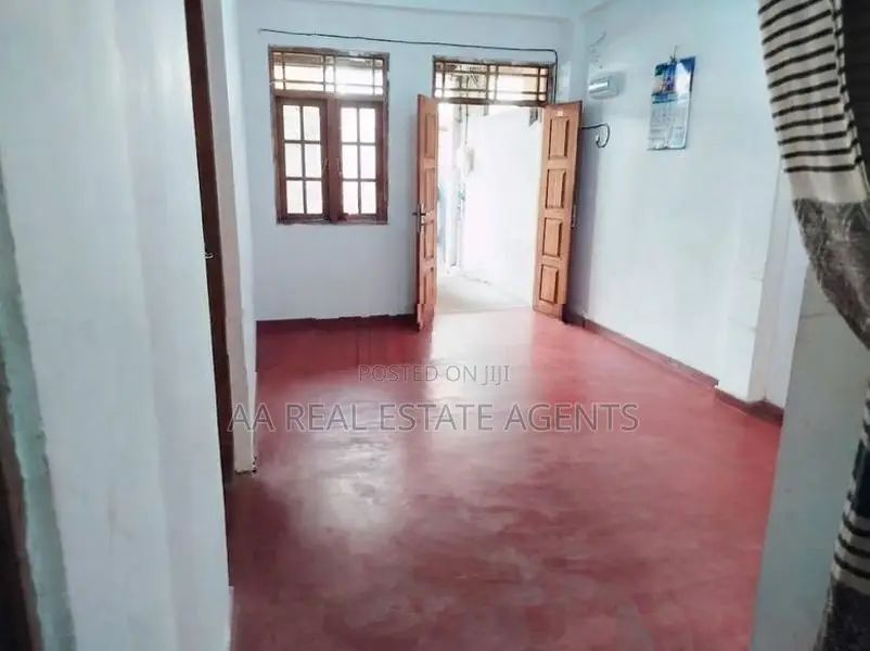 Two Storey House for Sale in Wellampitiya