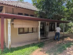 Dehiwela Colonial Type Single Story House with Green Garden for Sale