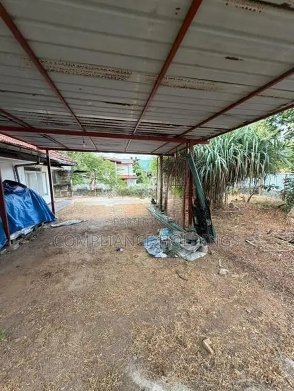 Land with House for Sale in Gangarama Road Boralesgamuwa