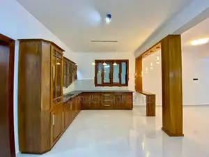 Luxury House For Sale In Wattala